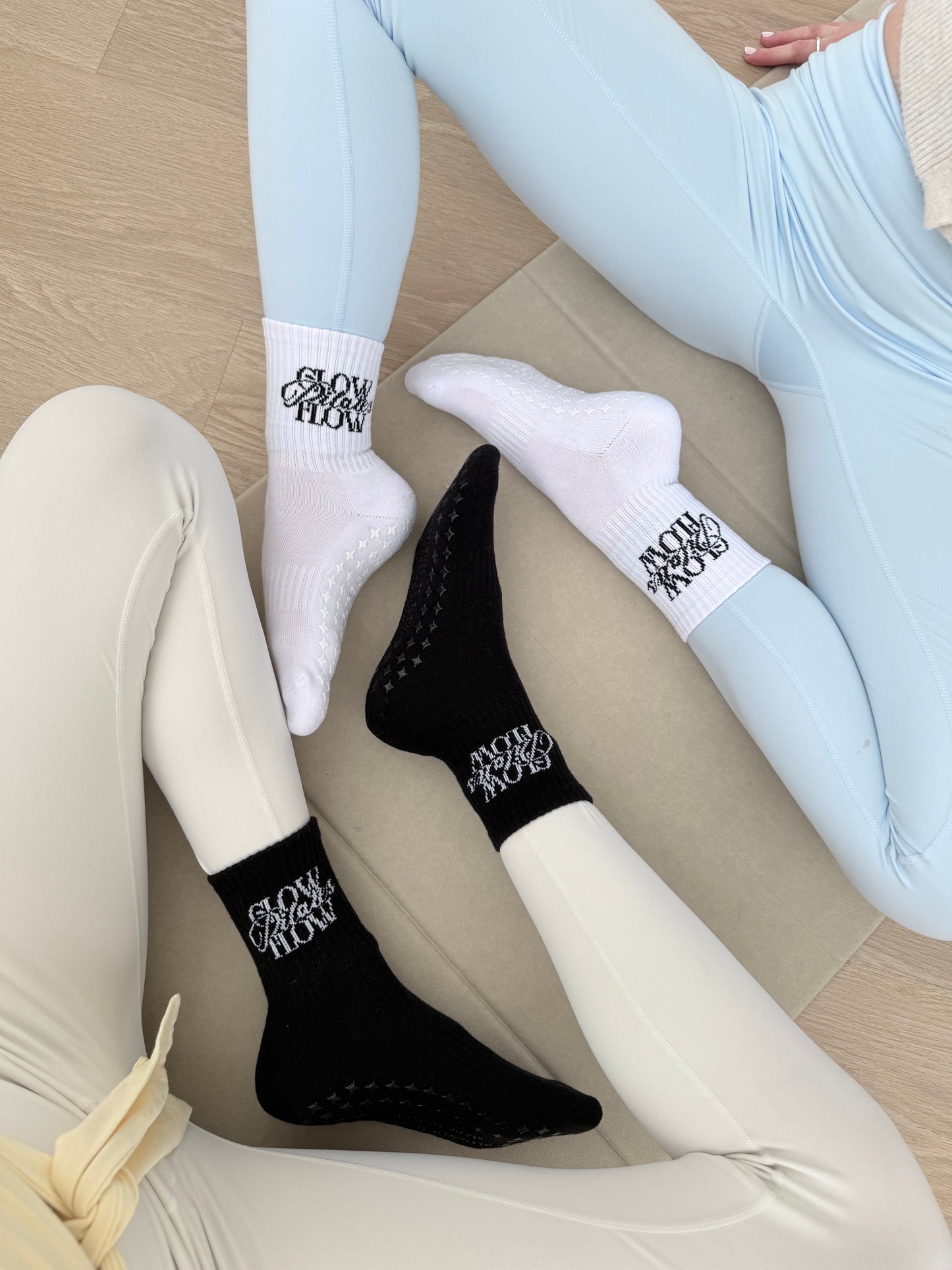 Bas antidérapants courts